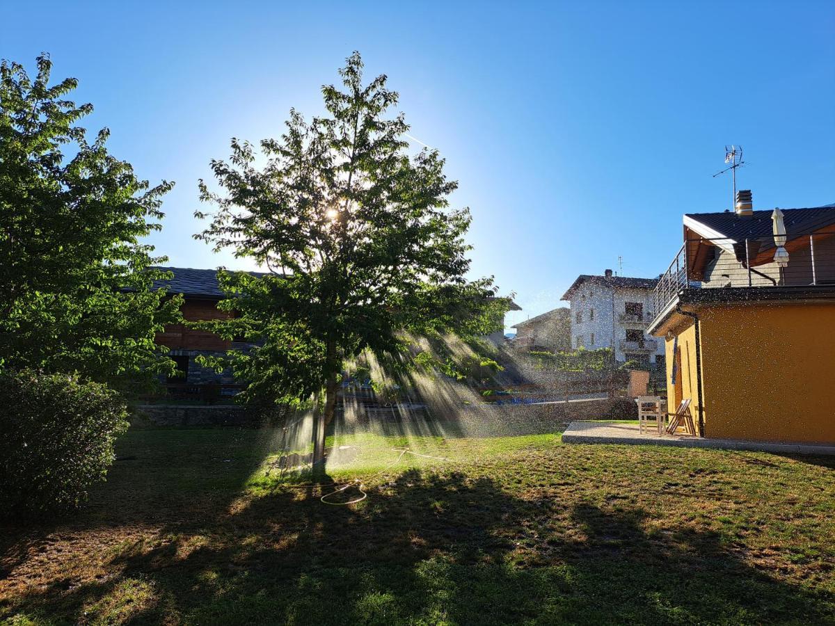 La maison de Chantal Fenis Extérieur photo